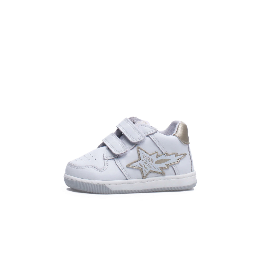 Girls White and Platinum Star Leather Sneakers Side 2