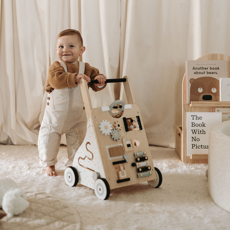 Nuage Interiors - Baby learning to walk